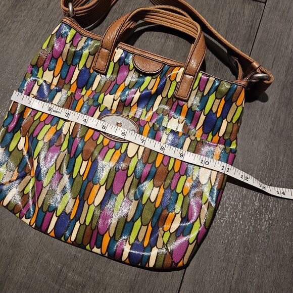 Fossil Calypso Key Per Multi Color Feather Print Coated Canvas Bag Crossbody - Picture 2 of 9